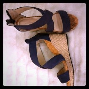 Adrienne vittadini navy wedges